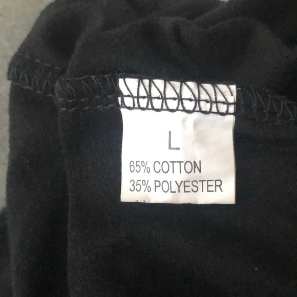 Que Black Tee with Red and Orange Graphic - Picture 4 of 4